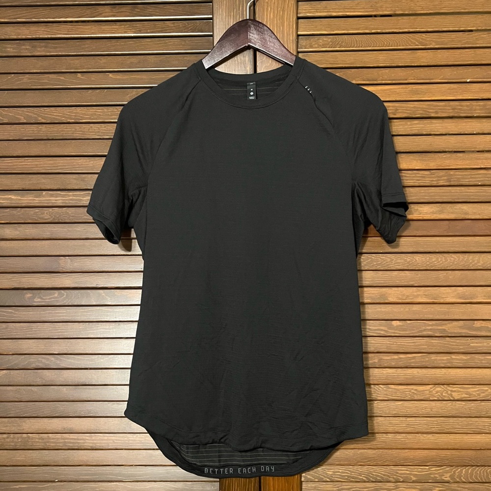 Lululemon Dry Sense Training Shirt Medium Black